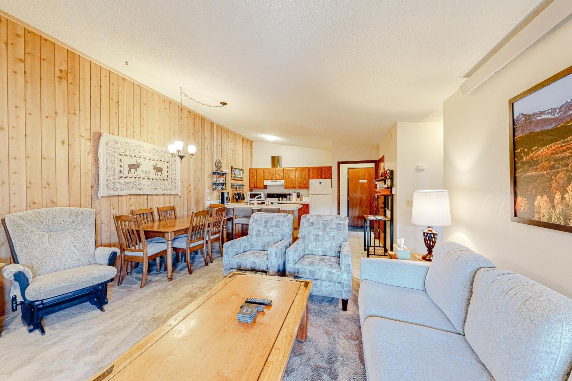 Kings Crossing Apartments وينتر بارك الغرفة الصورة