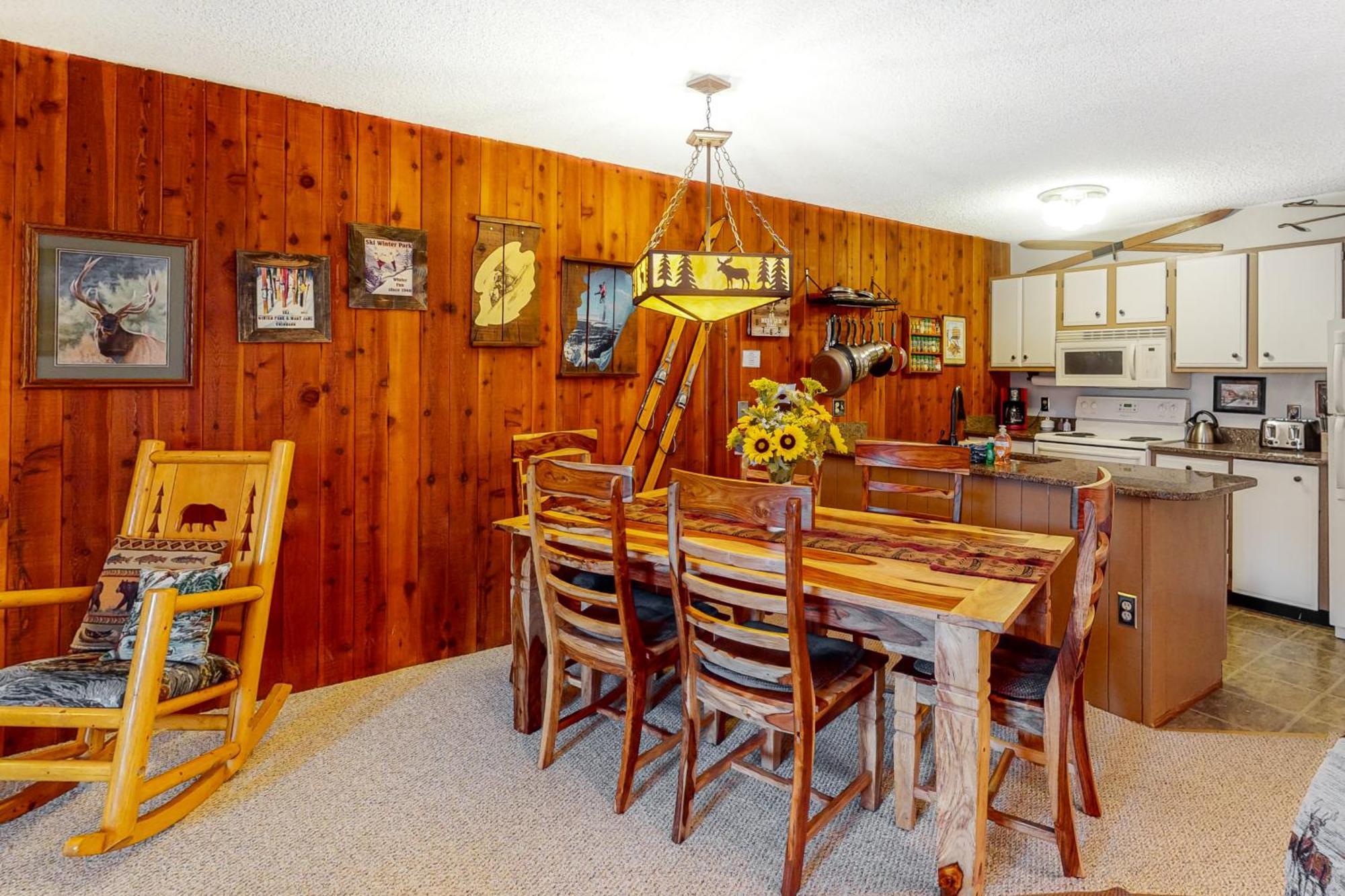 Kings Crossing Apartments وينتر بارك الغرفة الصورة