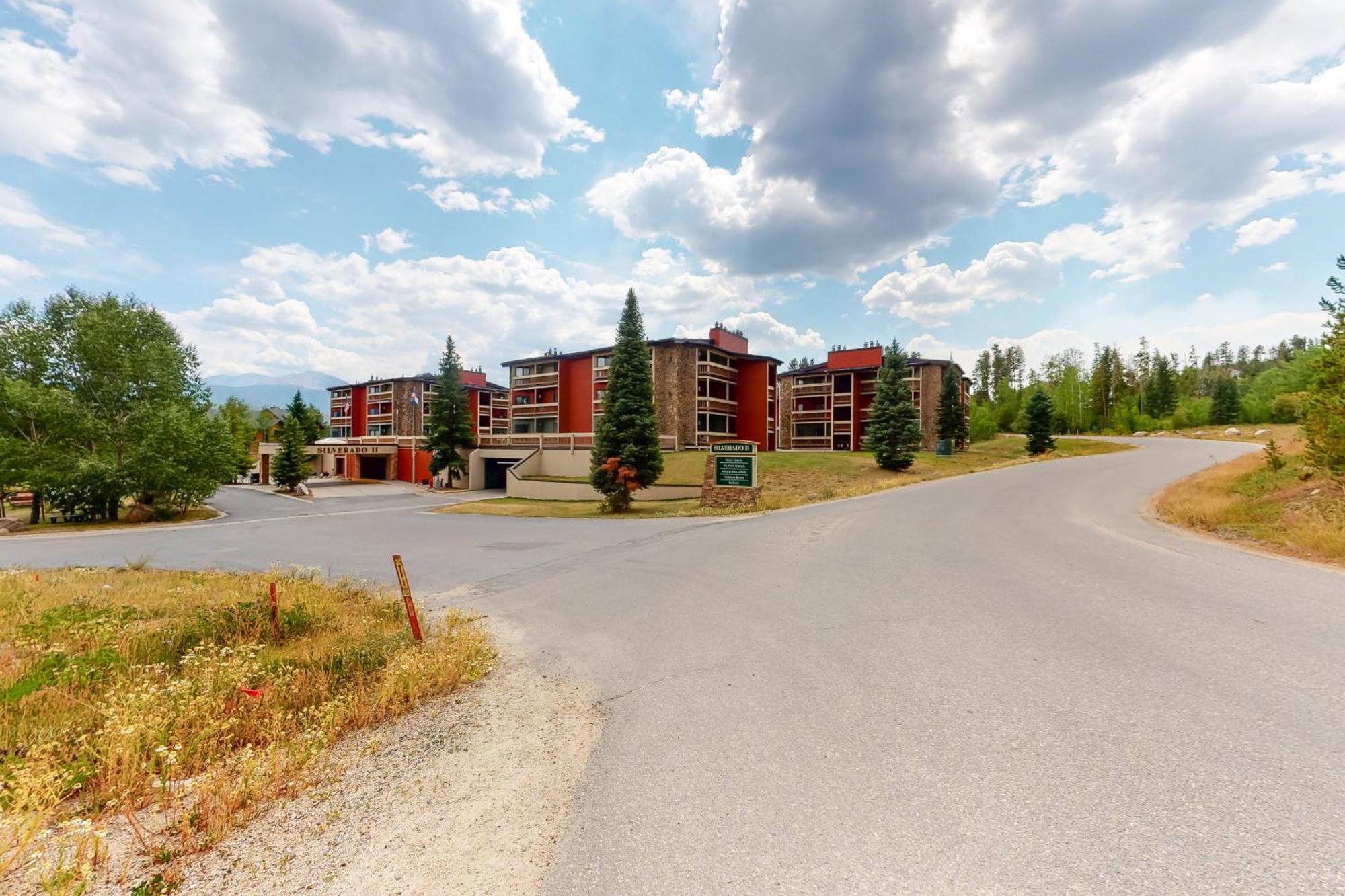 Kings Crossing Apartments وينتر بارك الغرفة الصورة